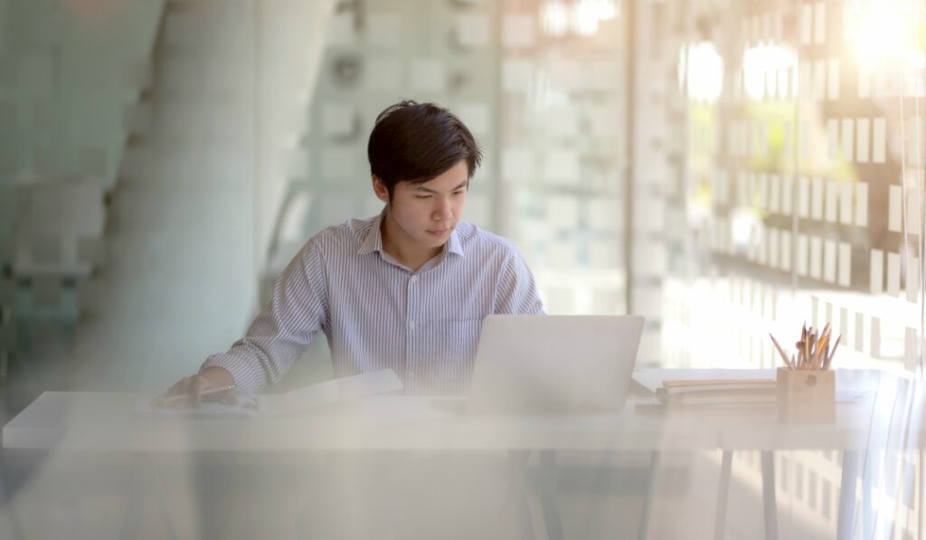 退職代行の流れ④：会社への連絡日の打ち合わせ【所要時間：30〜60分】