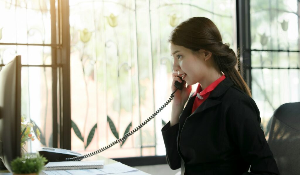 退職代行の流れ⑤：会社への電話連絡（介入日）【所要時間：即日】