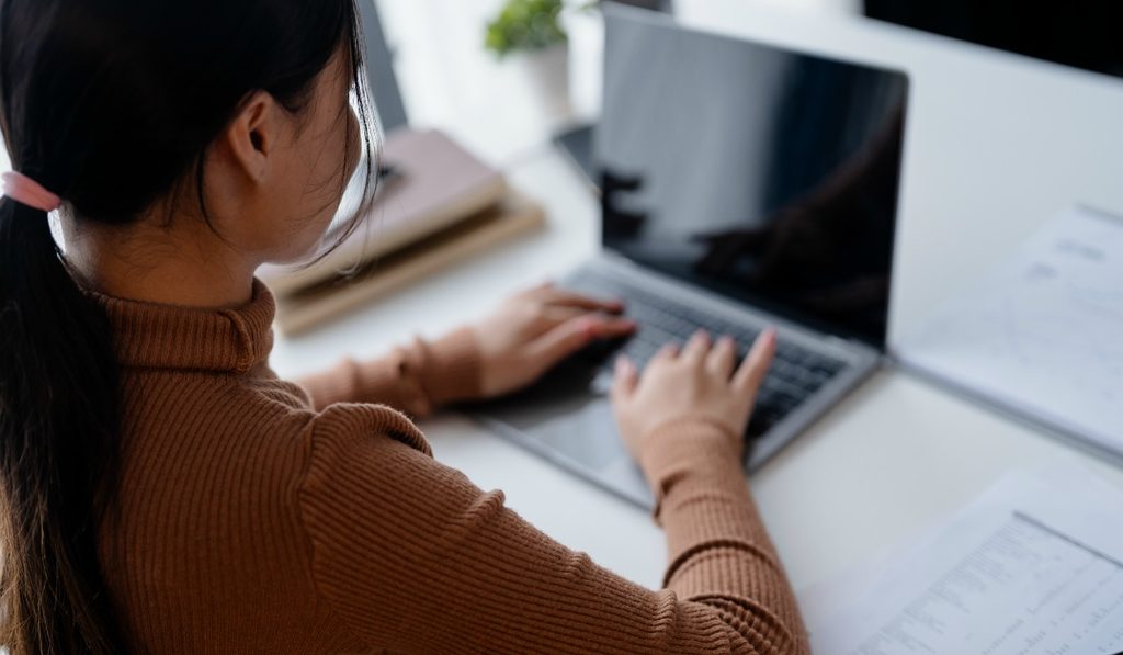 会社が退職手続きをしてくれないときの相談先