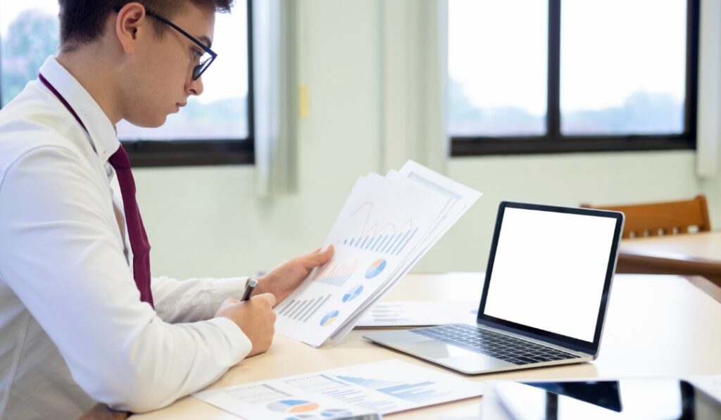 ブラック企業を辞めたいときの準備と必要な手続きの流れ