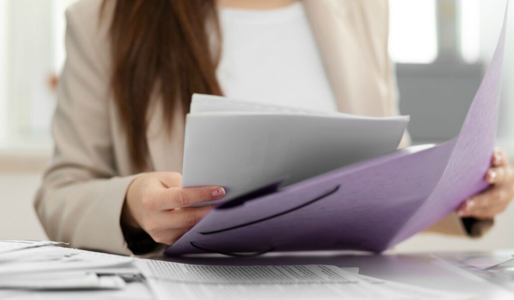 契約社員が1か月で辞めるための正しい手順と必要書類