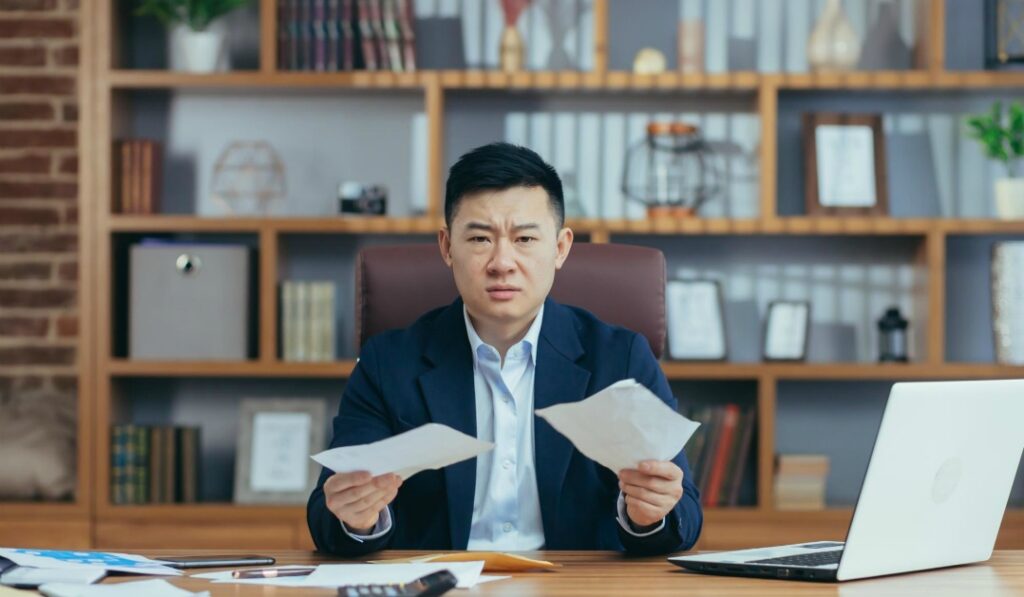 就業規則を無視して退職を行う方法|民法・労働基準法の解説