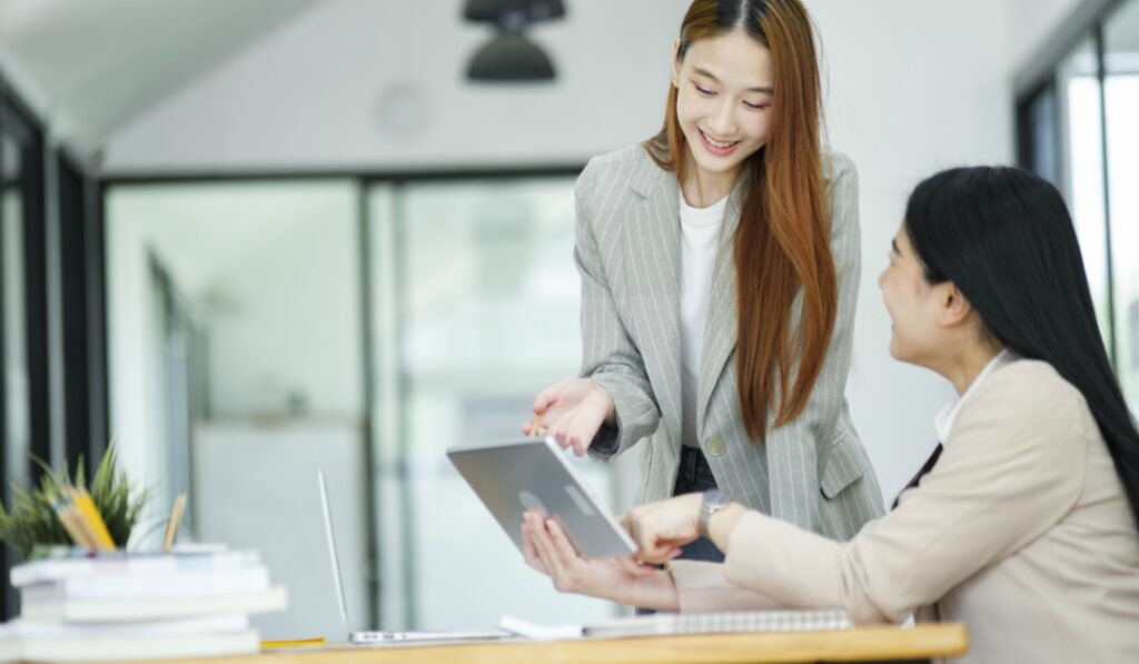 引き継ぎ拒否による退職と損害賠償請求のリスクと企業の対応