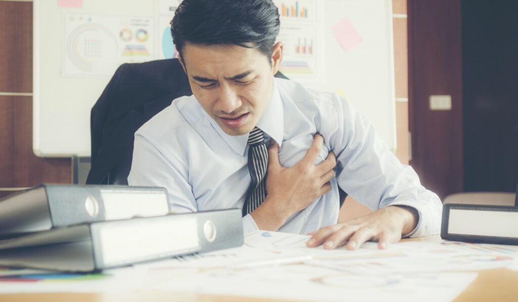 仕事のプレッシャーで辞めたい人が知るべき精神的限界と人生への悪影響
