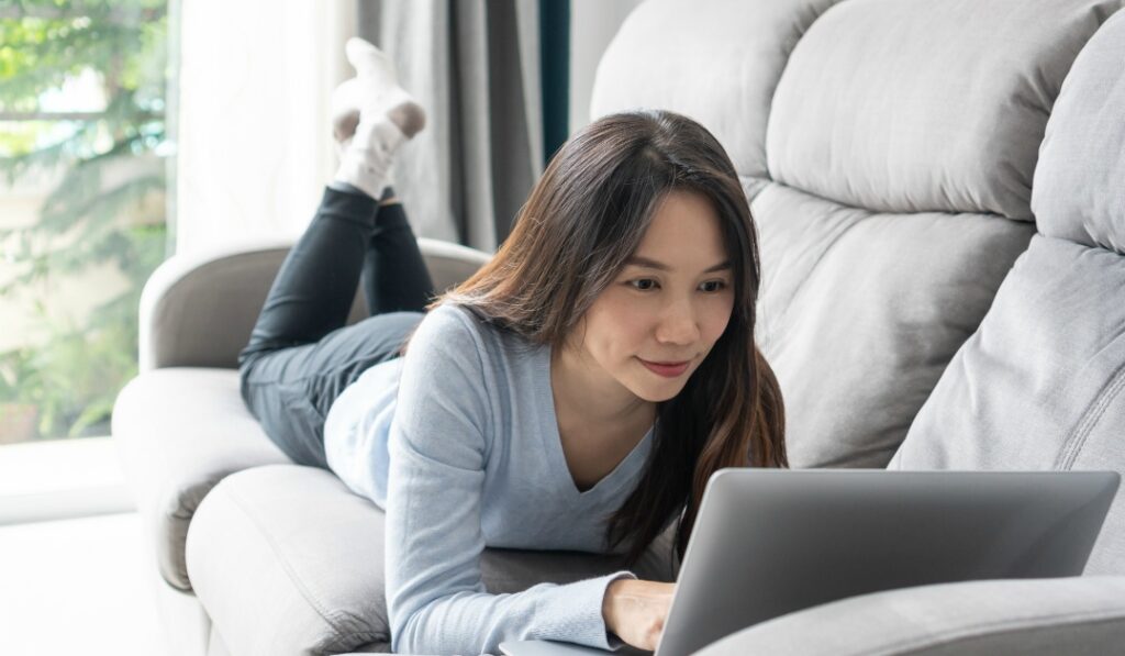 上司が怖くて辞められない・パワハラで悩む女性へ｜退職代行という選択肢