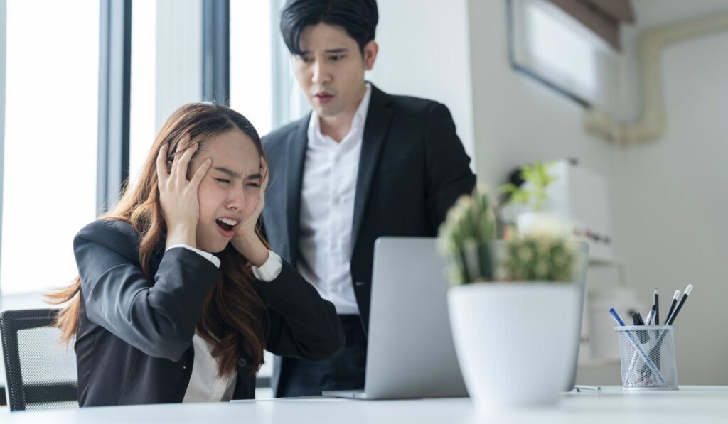 公務員の退職で起こりがちなトラブル事例