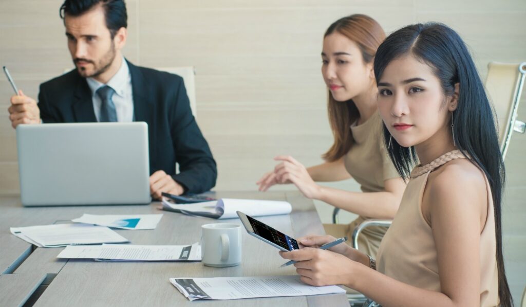 公務員の退職手続きの流れ｜民間とは違うポイントを徹底解説