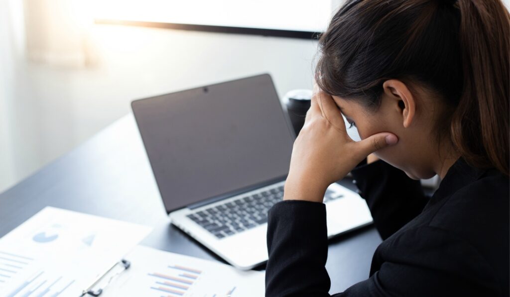 脅し・圧力を受けた場合はどうすべきか