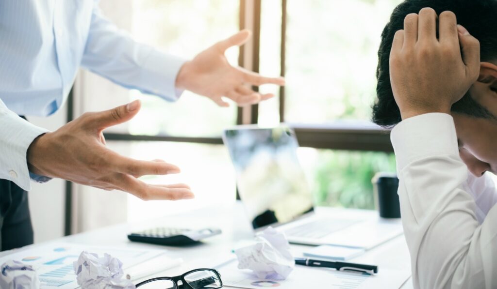 試用期間満了後の退職は法律上問題ないのか