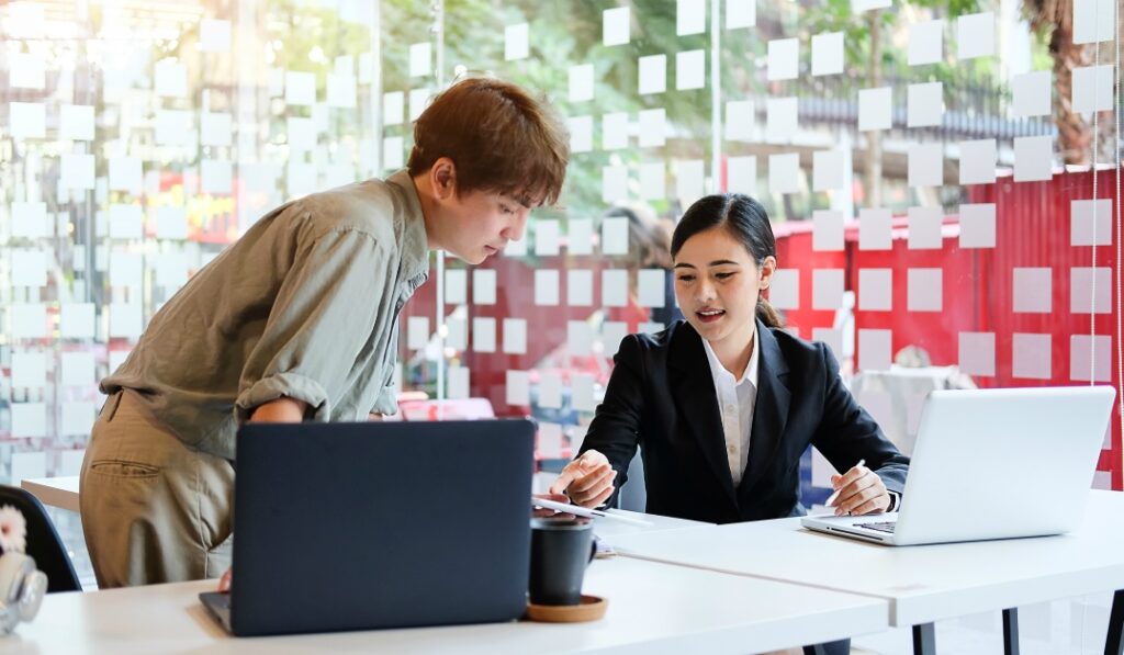 会社の職場の雰囲気が悪いと感じる主な理由