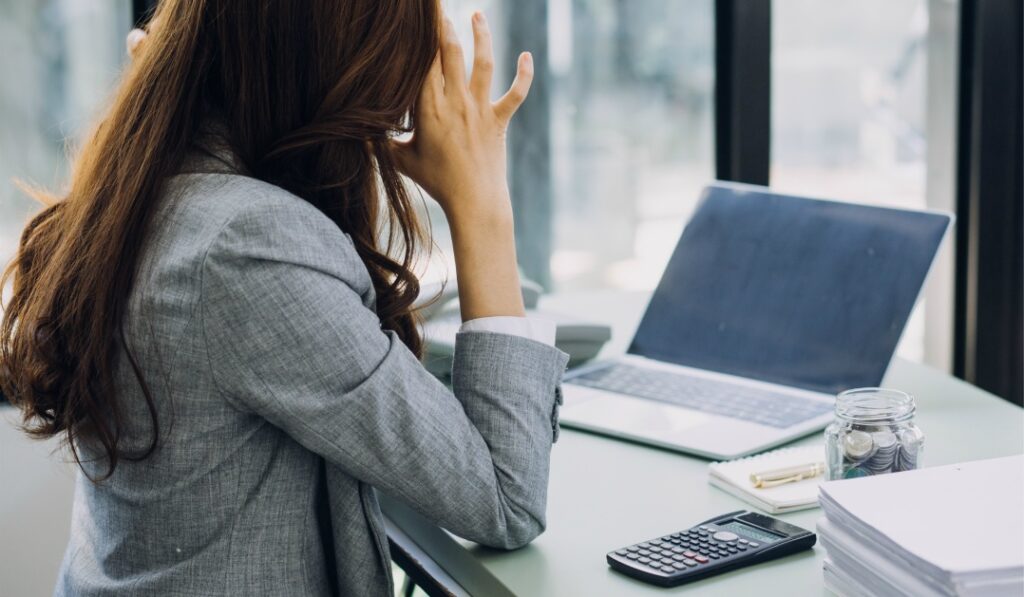 退職を1か月前に伝えても非常識とは言えないから安心して