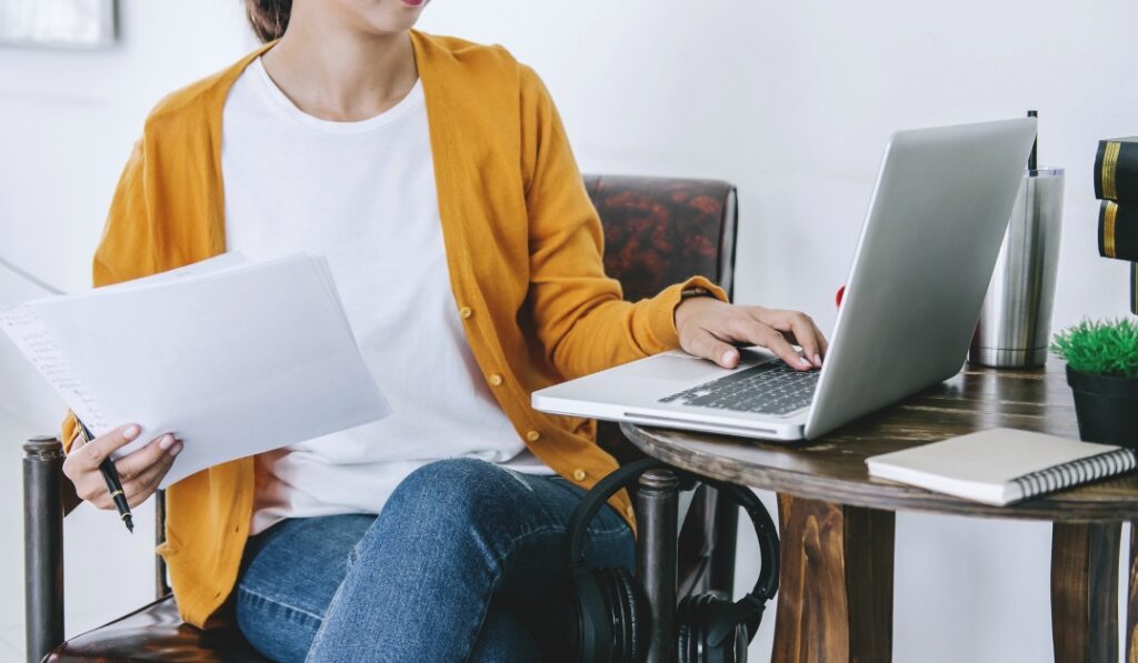 契約を更新しないと自己都合退職になる?