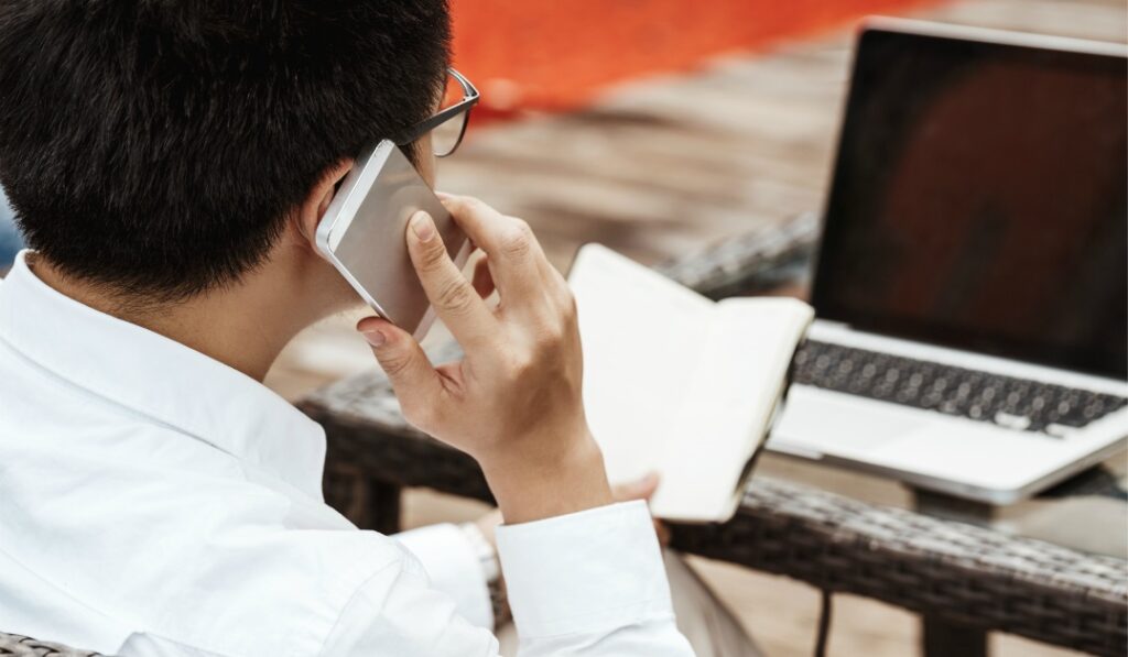 退職代行を利用すること自体は違法ではない