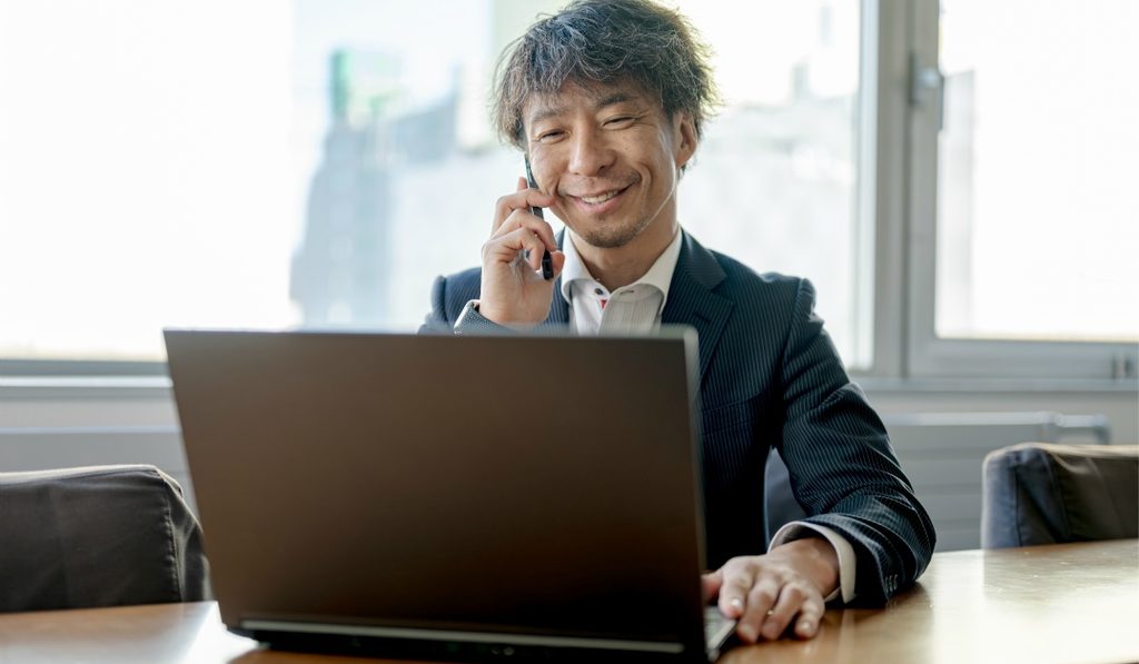会社と直接やり取りすることも難しい場合は退職代行を検討する
